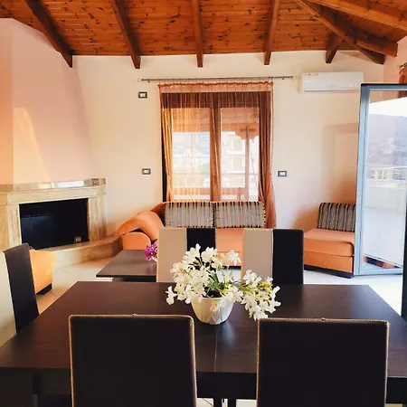 Seaview Junis Apartment *