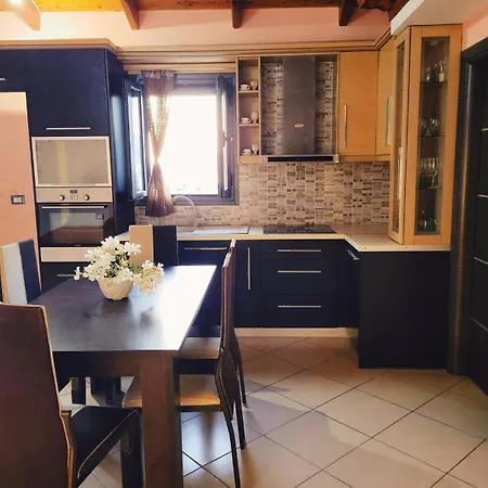 Seaview Junis Sarandë