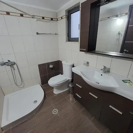 Seaview Junis Apartment