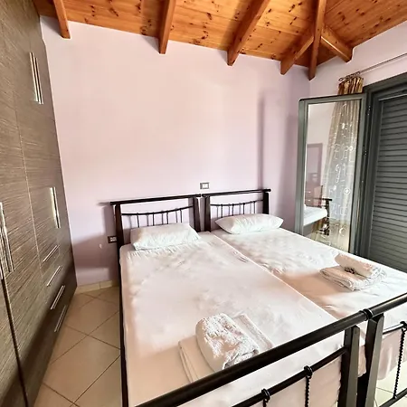 Seaview Junis Apartment